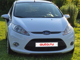 2011 Ford Fiesta Mk6, белый, 825000 рублей, вид 1