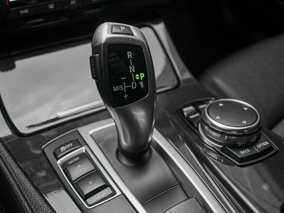 2013 BMW 5 серии 520d VI (F10/F11/F07) Рестайлинг, чёрный, 2050000 рублей - вид 19