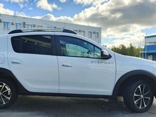 2019 Renault Sandero Stepway II Рестайлинг, белый, 1350000 рублей, вид 4