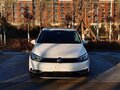 2022 Volkswagen Touran Cross L II, белый, 1580004 рублей - вид 1