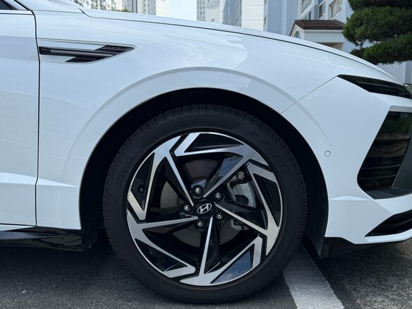 2023 Hyundai Sonata VIII (DN8) Рестайлинг, белый, 2690000 рублей - вид 1