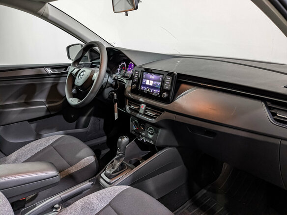 2021 Skoda Rapid II, серый, 1520000 рублей - вид 12