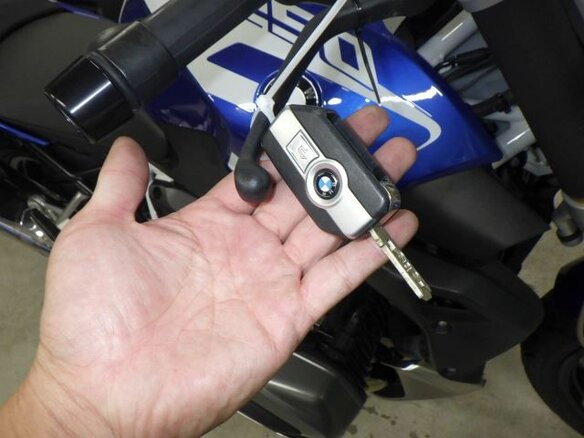 2023 BMW R 1250 R, белый, 1400000 рублей - вид 8