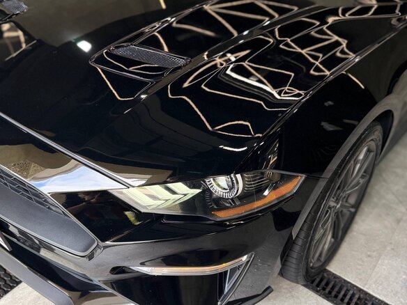 2019 Ford Mustang VI Рестайлинг, чёрный, 3200000 рублей - вид 8