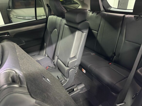 2026 Toyota Highlander IV (XU70), чёрный, 5390000 рублей - вид 21