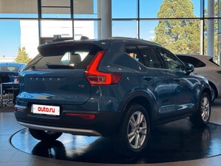 2023 Volvo XC40 I Рестайлинг, синий, 2890000 рублей, вид 3