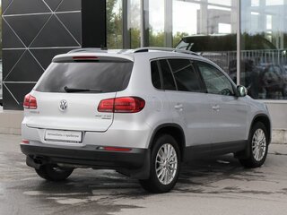 2015 Volkswagen Tiguan I Рестайлинг, серебристый, 1715000 рублей, вид 5