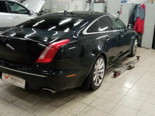 2014 Jaguar XJ IV (X351), чёрный, 1648000 рублей, вид 3