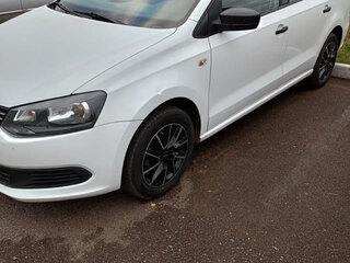 2014 Volkswagen Polo V, синий, 550000 рублей, вид 1