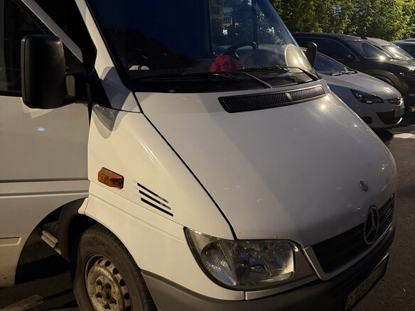 2001 Mercedes-Benz Sprinter Classic, белый, 800000 рублей - вид 1