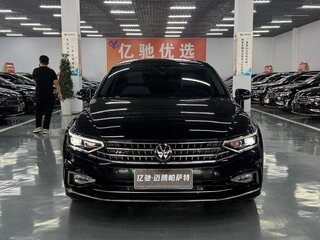 2023 Volkswagen Magotan B8 Рестайлинг, чёрный, 1510000 рублей, вид 2