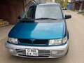 1997 Mitsubishi Space Runner I, синий, 325000 рублей