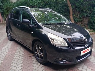2011 Toyota Verso I, чёрный, 899900 рублей, вид 2