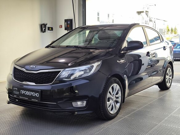 2016 Kia Rio III Рестайлинг, чёрный, 830000 рублей
