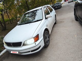 1999 Toyota Vista Ardeo V (V50), белый, 500000 рублей, вид 1
