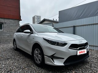2021 Kia Ceed III Рестайлинг, белый, 2100000 рублей, вид 3