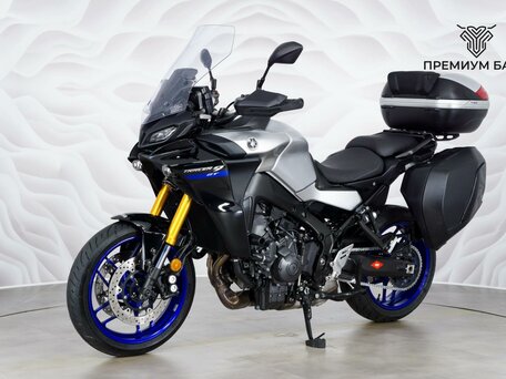 2021 Yamaha MT-09 Tracer (FJ-09), серебристый, 1347000 рублей, вид 3