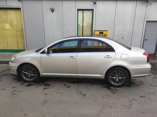 2007 Toyota Avensis II Рестайлинг, серебристый, 730000 рублей, вид 4