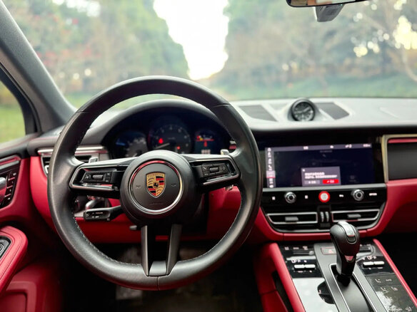 2023 Porsche Macan I Рестайлинг 2, чёрный, 6800000 рублей - вид 8