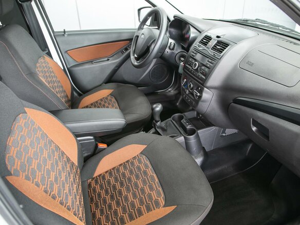 2023 Lada (ВАЗ) Granta Cross I Рестайлинг, белый, 830000 рублей - вид 8