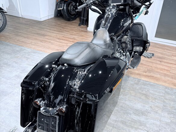 2014 Harley-Davidson Street Glide, чёрный, 1499000 рублей - вид 5