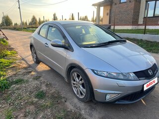 2011 Honda Civic VIII Рестайлинг, серебристый, 1270000 рублей, вид 1