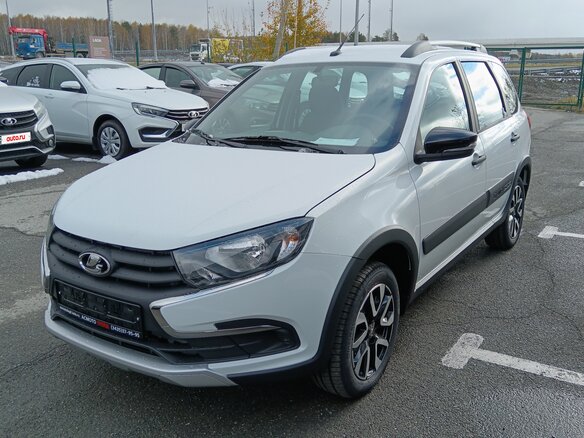 2026 Lada (ВАЗ) Granta Cross I Рестайлинг, белый, 1205000 рублей - вид 1
