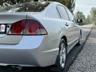 2008 Honda Civic VIII Рестайлинг, серебристый, 790000 рублей, вид 5