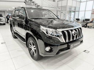 2015 Toyota Land Cruiser Prado 150 Series Рестайлинг 1, чёрный, 3090000 рублей, вид 3