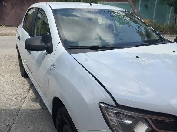 2019 Renault Logan II Рестайлинг, белый, 800000 рублей - вид 5