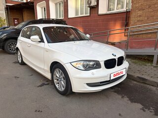 2011 BMW 1 серии 116i I (E81/E82/E87/E88) Рестайлинг, белый, 580000 рублей, вид 3