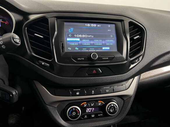 2018 Lada (ВАЗ) Vesta SW I, серебристый, 997000 рублей - вид 13