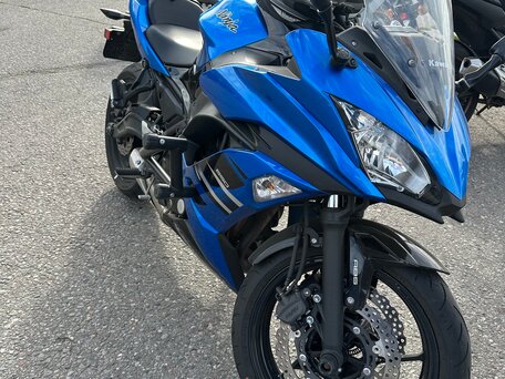 2018 Kawasaki Ninja 650, синий, 750000 рублей, вид 1
