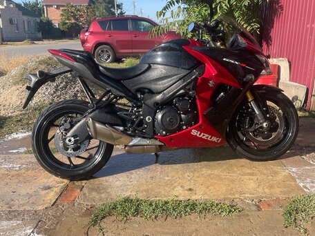 2018 Suzuki GSX-S 1000 F, красный, 950000 рублей, вид 2