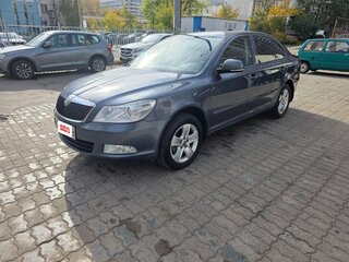 2012 Skoda Octavia II (A5) Рестайлинг, серый, 950000 рублей, вид 2