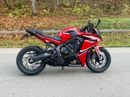 2017 Honda CBR 650F, красный, 650000 рублей, вид 1