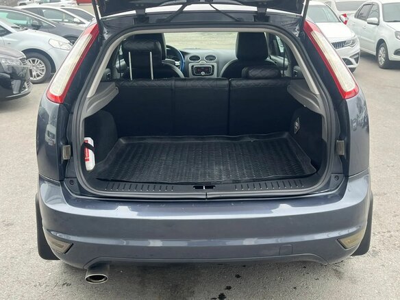 2010 Ford Focus II Рестайлинг, серый, 739000 рублей - вид 8