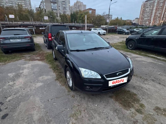 2007 Ford Focus II Рестайлинг, чёрный, 450000 рублей - вид 2
