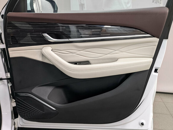 2023 Geely Monjaro I, белый, 3380000 рублей - вид 23