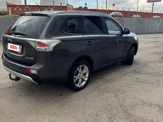 2014 Mitsubishi Outlander III Рестайлинг, серый, 1350000 рублей, вид 4