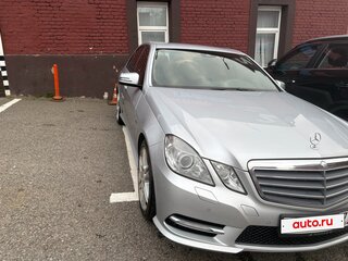 2011 Mercedes-Benz E-Класс 200 7G-Tronic IV (W212, S212, C207), серебристый, 1900000 рублей, вид 2