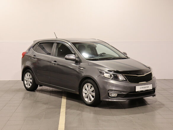 2016 Kia Rio III Рестайлинг, серый, 1140000 рублей - вид 3