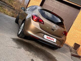 2012 Opel Astra J Рестайлинг, бежевый, 999000 рублей, вид 4