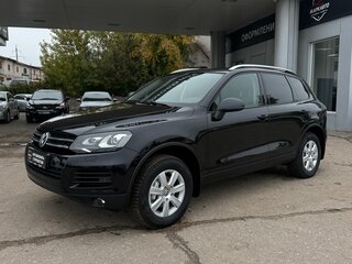 2011 Volkswagen Touareg II, чёрный, 2150000 рублей, вид 2