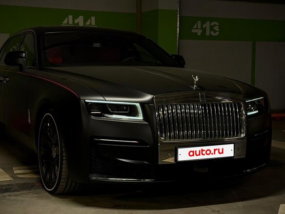 2023 Rolls-Royce Ghost Black Badge II (Series I), чёрный - вид 5