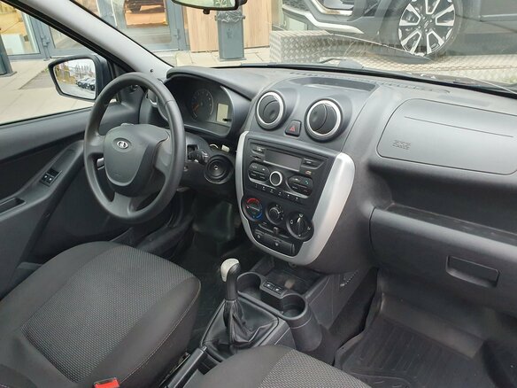2017 Lada (ВАЗ) Granta I, красный, 409000 рублей - вид 3