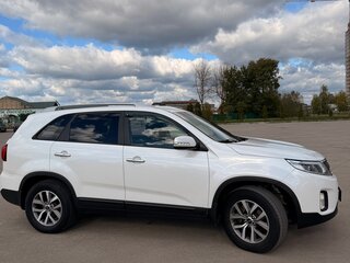 2019 Kia Sorento II Рестайлинг, белый, 2000000 рублей, вид 3
