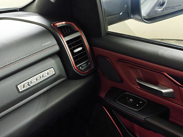 2022 Ram 1500 Crew Cab V, белый, 7249000 рублей - вид 31