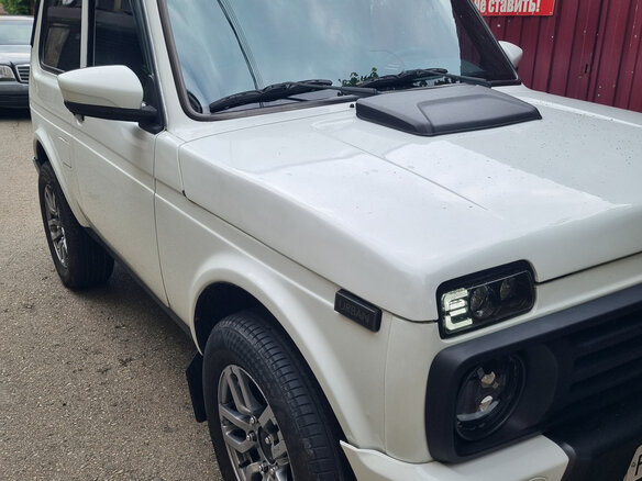 2018 Lada (ВАЗ) 2121 (4x4) I Рестайлинг, белый, 600000 рублей - вид 1