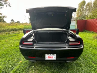2017 Dodge Challenger III Рестайлинг 2, чёрный, 3600000 рублей, вид 5
